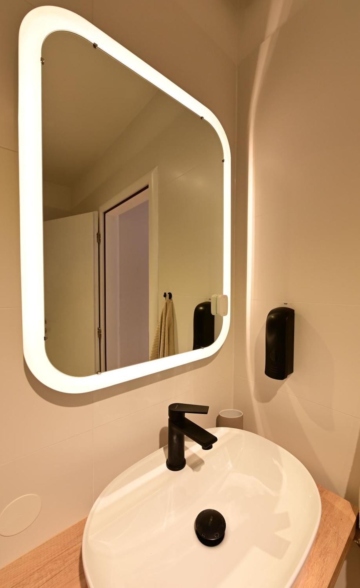 Delux Apartment La Arena With Private Garage 자그레브 외부 사진