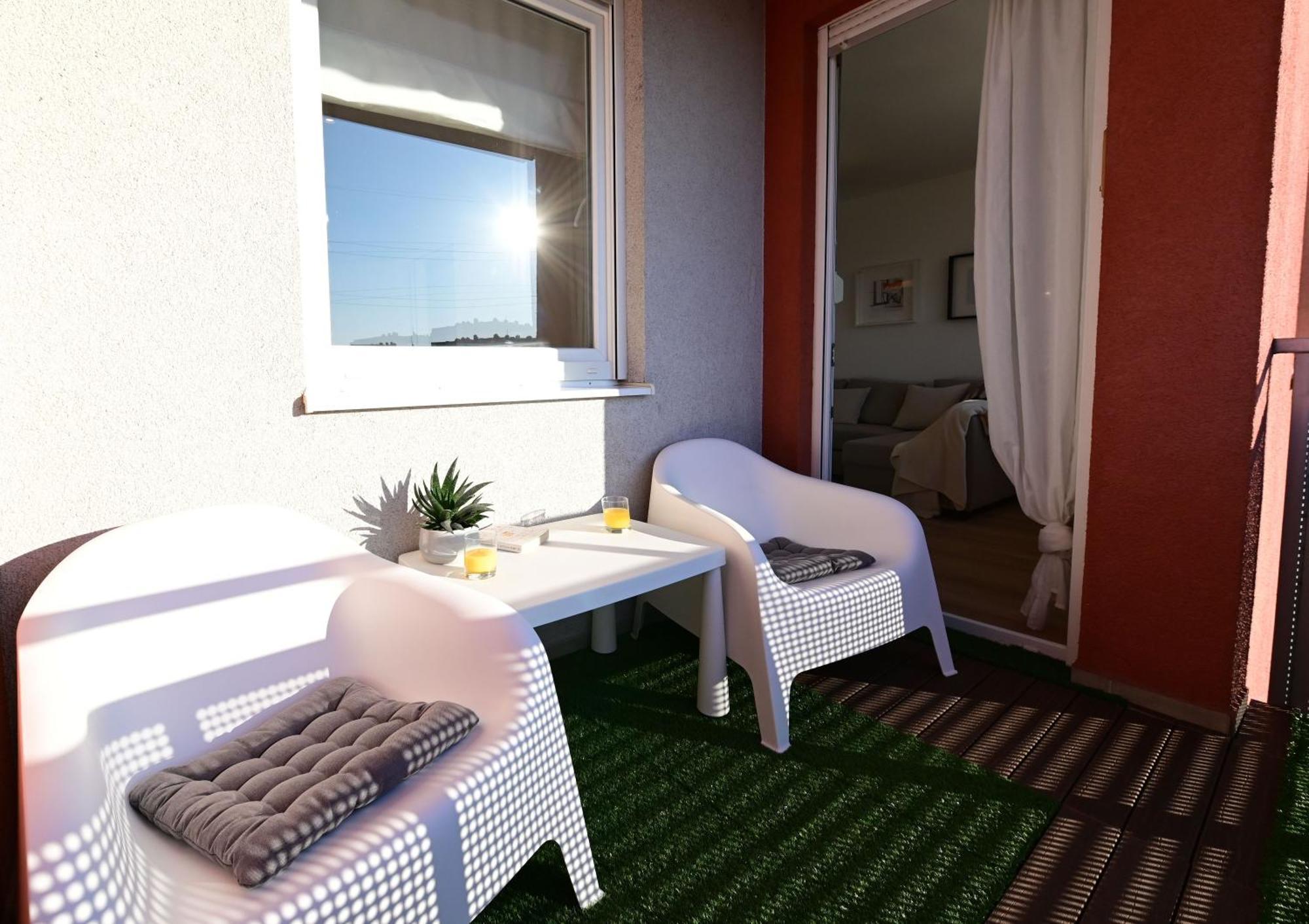 Delux Apartment La Arena With Private Garage 자그레브 외부 사진
